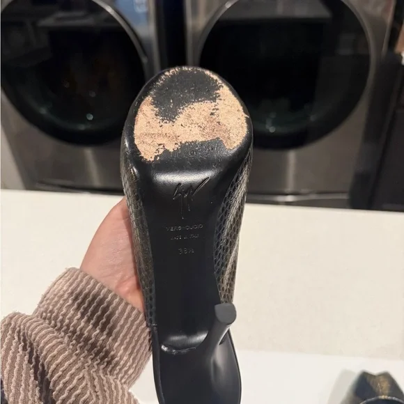 Giuseppe Zanotti Gold Snake Print Peep Toe Slingback Heels - Picture 4 of 7